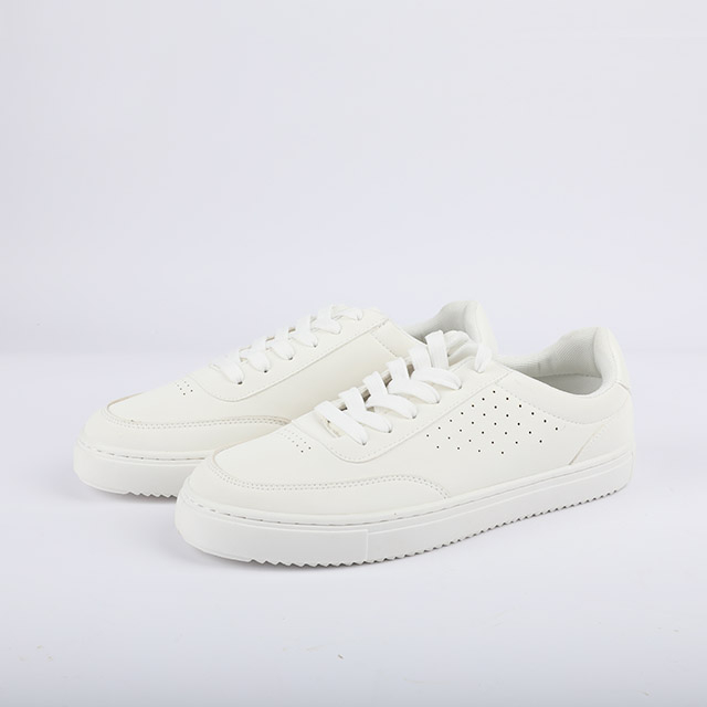 男士 PVC 注塑外底休闲运动鞋